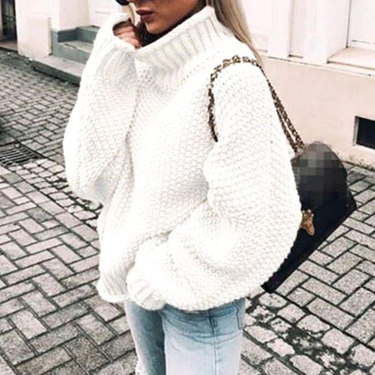 Oversized grovstrikket rullekravesweater til damer