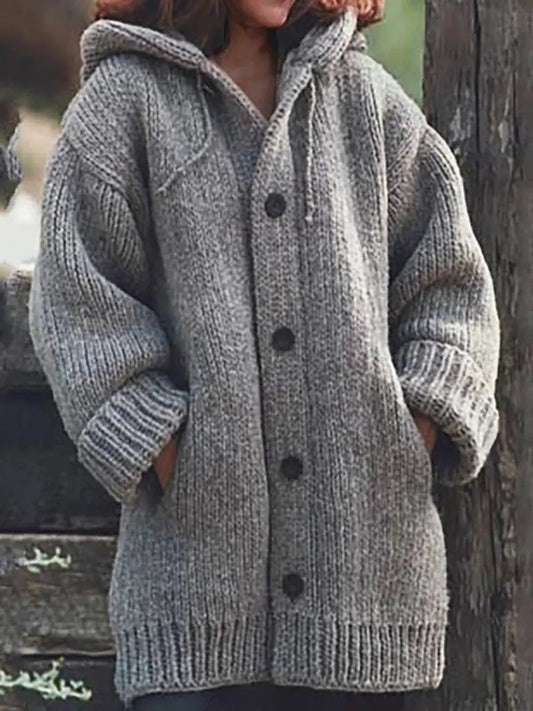 Oversized strikcardigan med hætte og knapper til damer