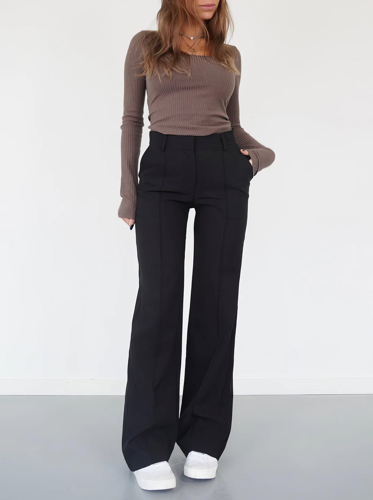 Éléa | Pantalon élégant à taille haute et à jambe large - Coupe ajustée - Image 1