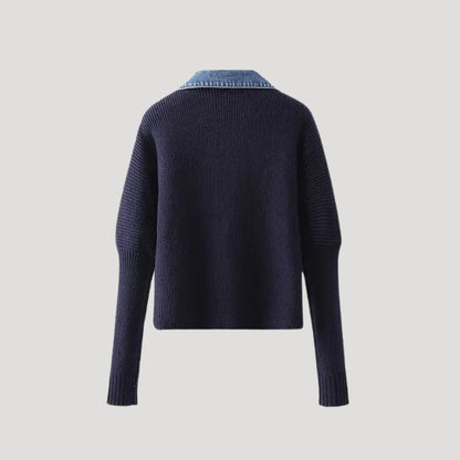 Damecardigan med denimkant, knapstolpe og lange ærmer