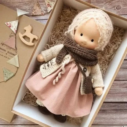 Håndlavet Bomulds Plush Dukke – Waldorf Emma Legetøj