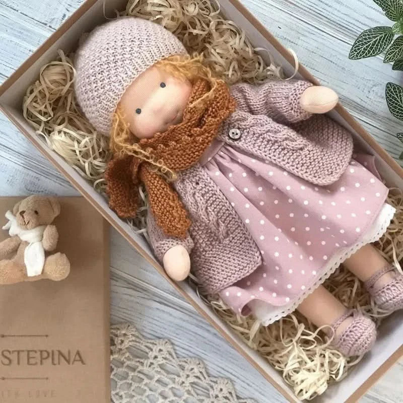Håndlavet Bomulds Plush Dukke – Waldorf Stil Elise Legetøj