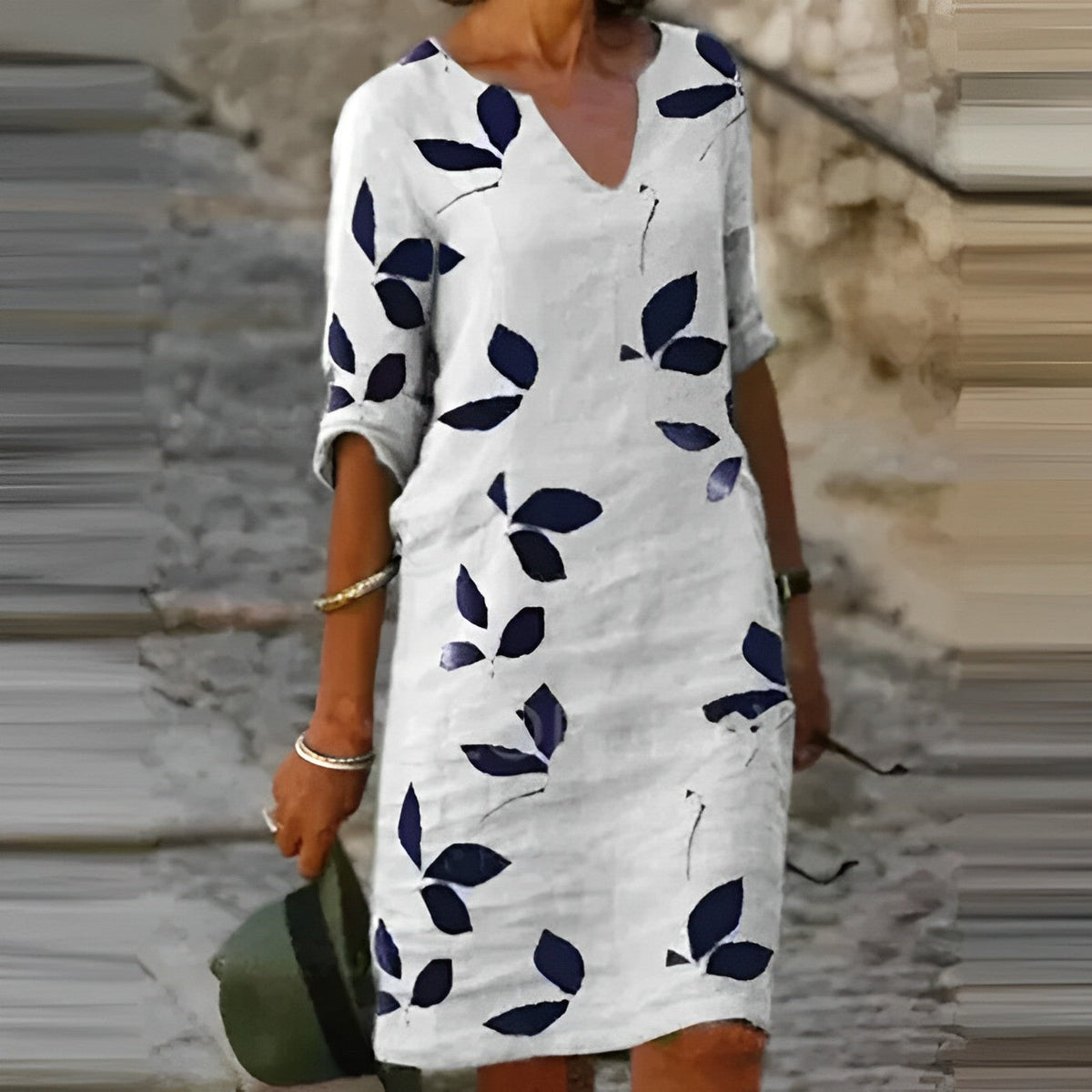 Image of Hjørdis | Dame V-Hals Midi Kjole