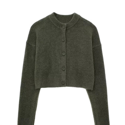 Kort cardigan til damer med knapstolpe og elegant rund halsudskæring