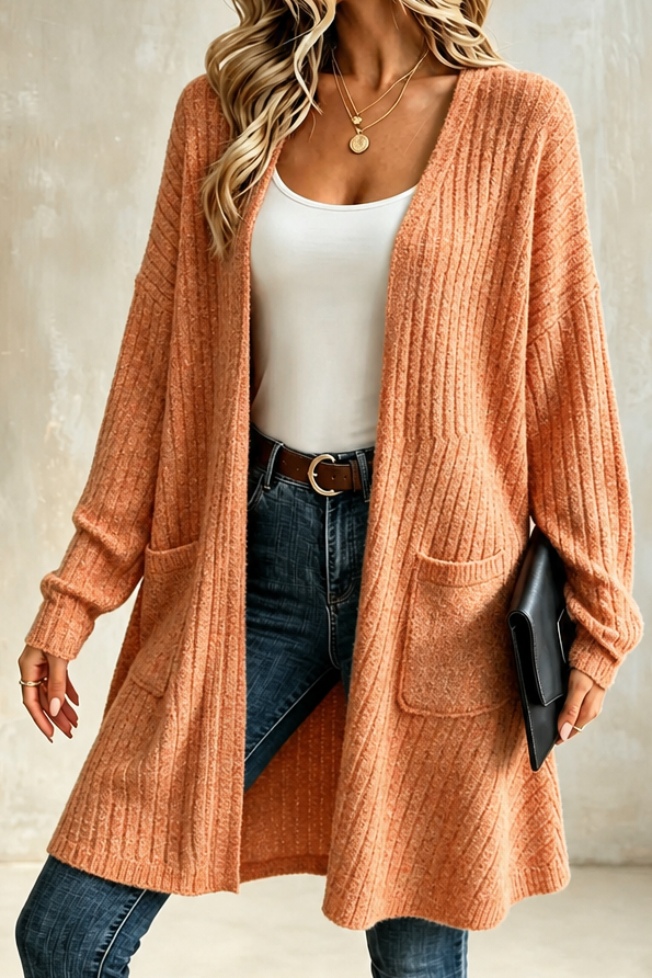 Lang ribstrikket åbenstående cardigan