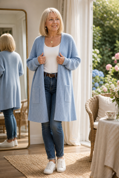 Lang ribstrikket åbenstående cardigan
