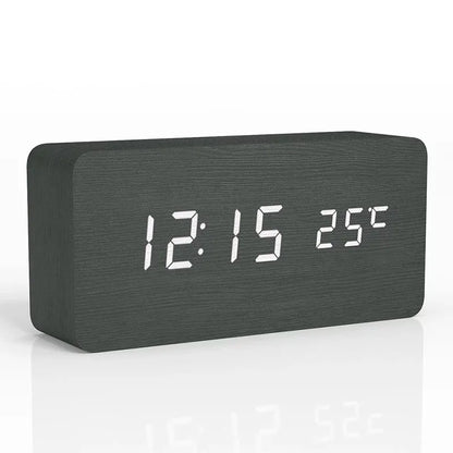 Lindegade | Digital Træ Vækkeur | LED Display, Stille Drift