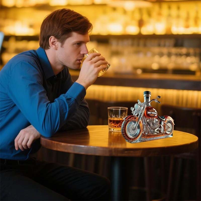 Lindegade | Harley Motorcykel Formet Whiskey Karaffel til Hjemmebaren
