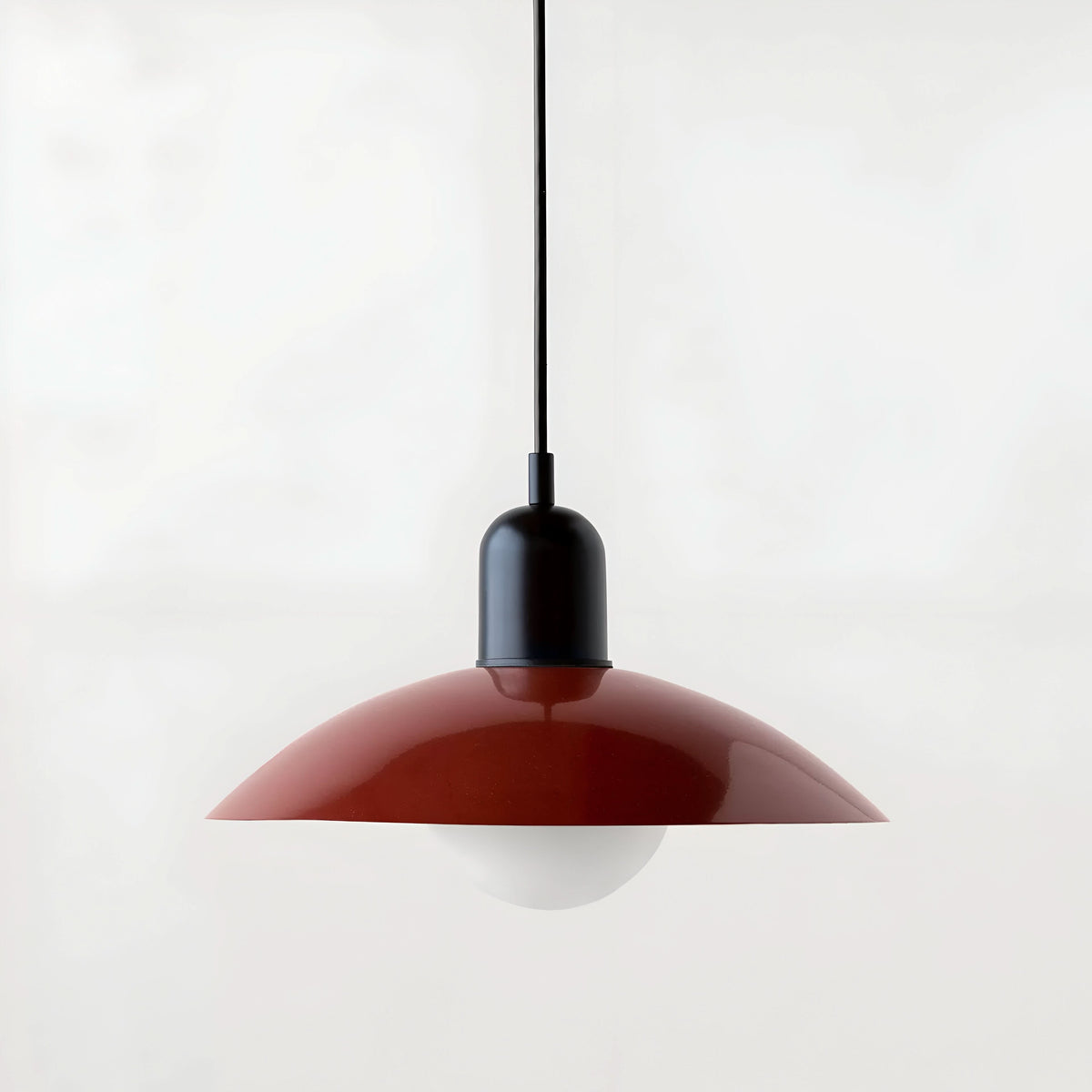 Lindegade | Moderne Macaron Bauhaus Pendelampe – Jernskærm