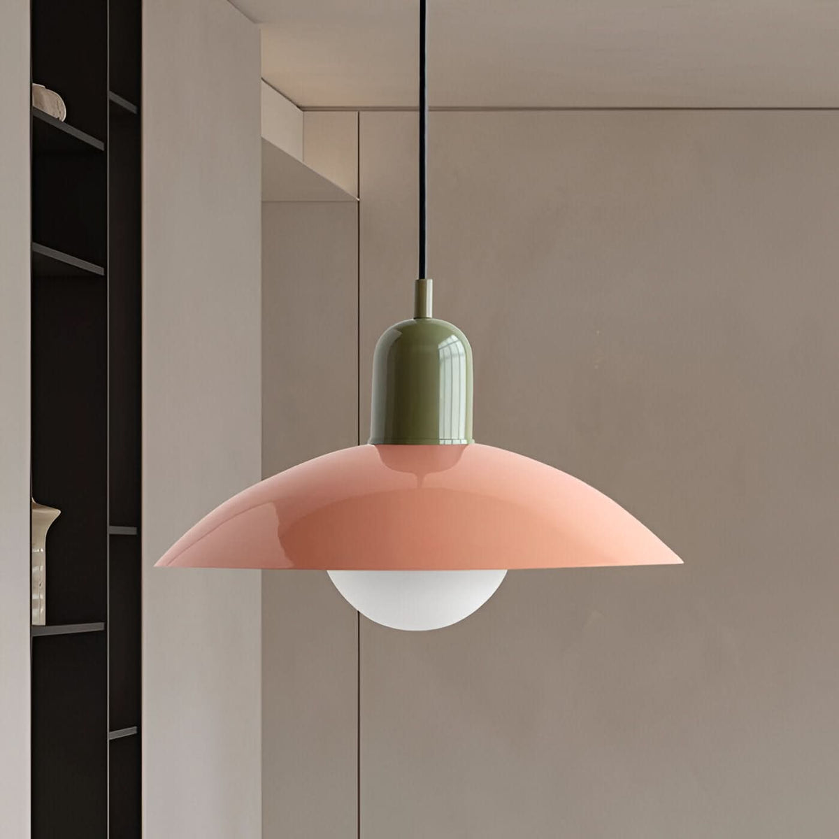 Lindegade | Moderne Macaron Bauhaus Pendelampe – Jernskærm