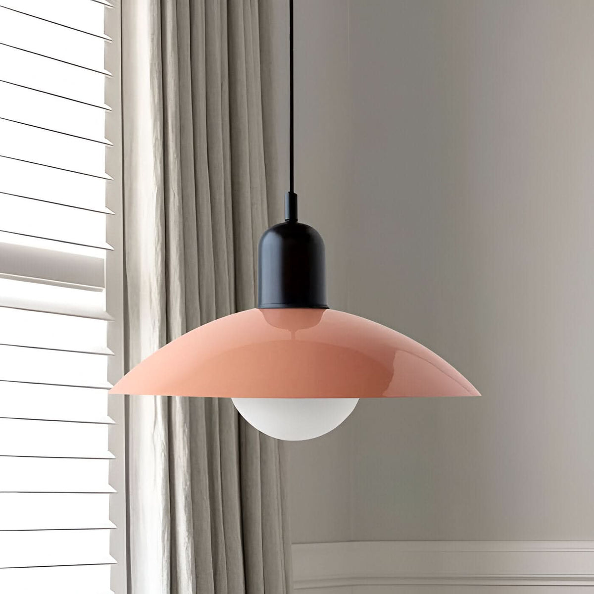 Lindegade | Moderne Macaron Bauhaus Pendelampe – Jernskærm