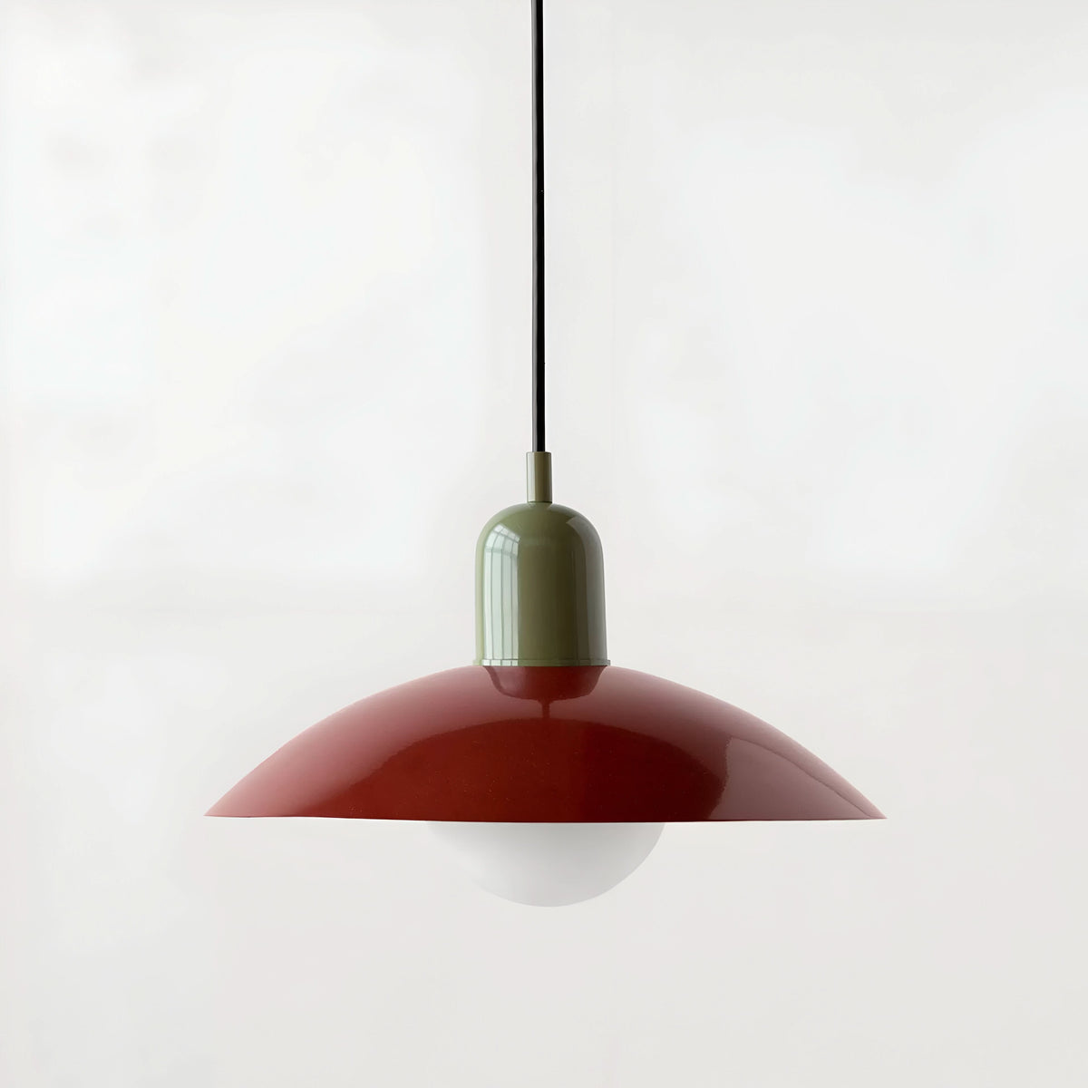 Lindegade | Moderne Macaron Bauhaus Pendelampe – Jernskærm