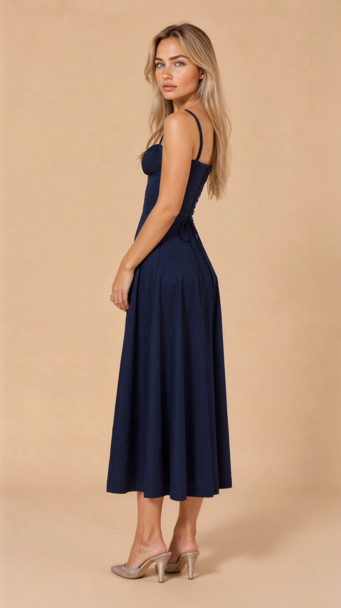 Félicie | Elégante robe midi à corset Kiana - Image 16