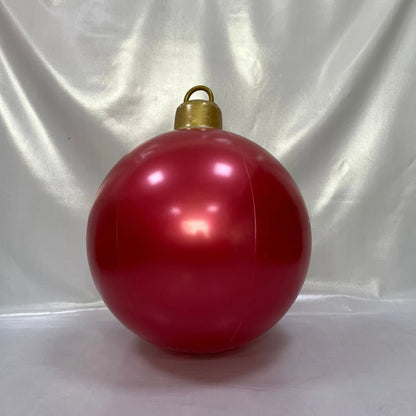 Oppustelig kæmpe julekugle til udendørs juledekoration