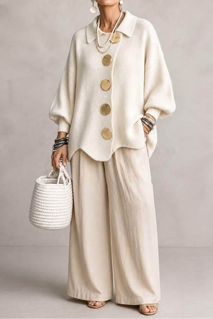 Oversized cardigan med knapper og bølgekant