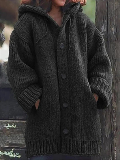 Oversized strikcardigan med hætte og knapper til damer