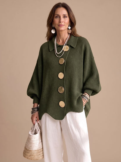 Oversized strikcardigan med krave og guldknapper til damer