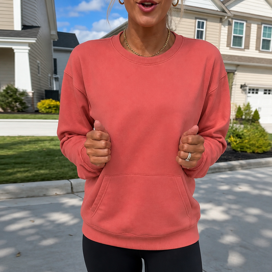 Oversized sweatshirt med rund hals og kængurulomme