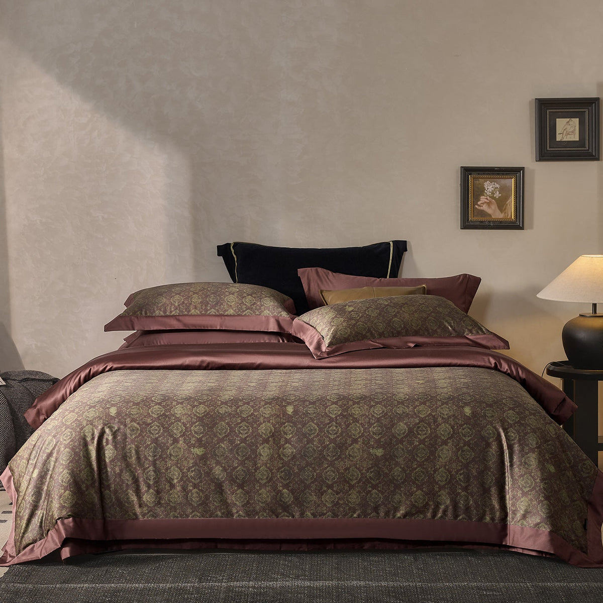 Sengesæt i paisley-jacquard med satinkant
