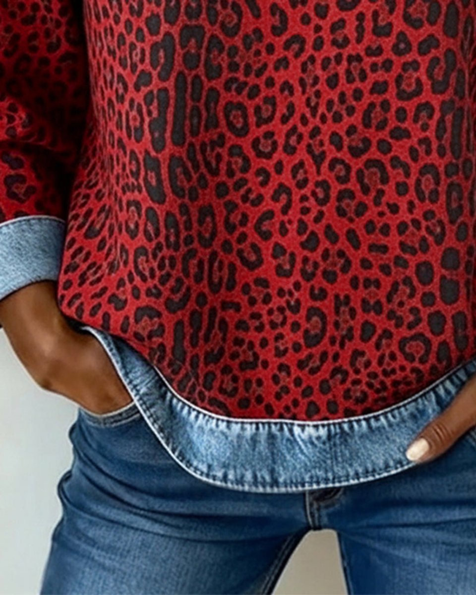 Sweater til damer med leopardprint og denim-patchwork